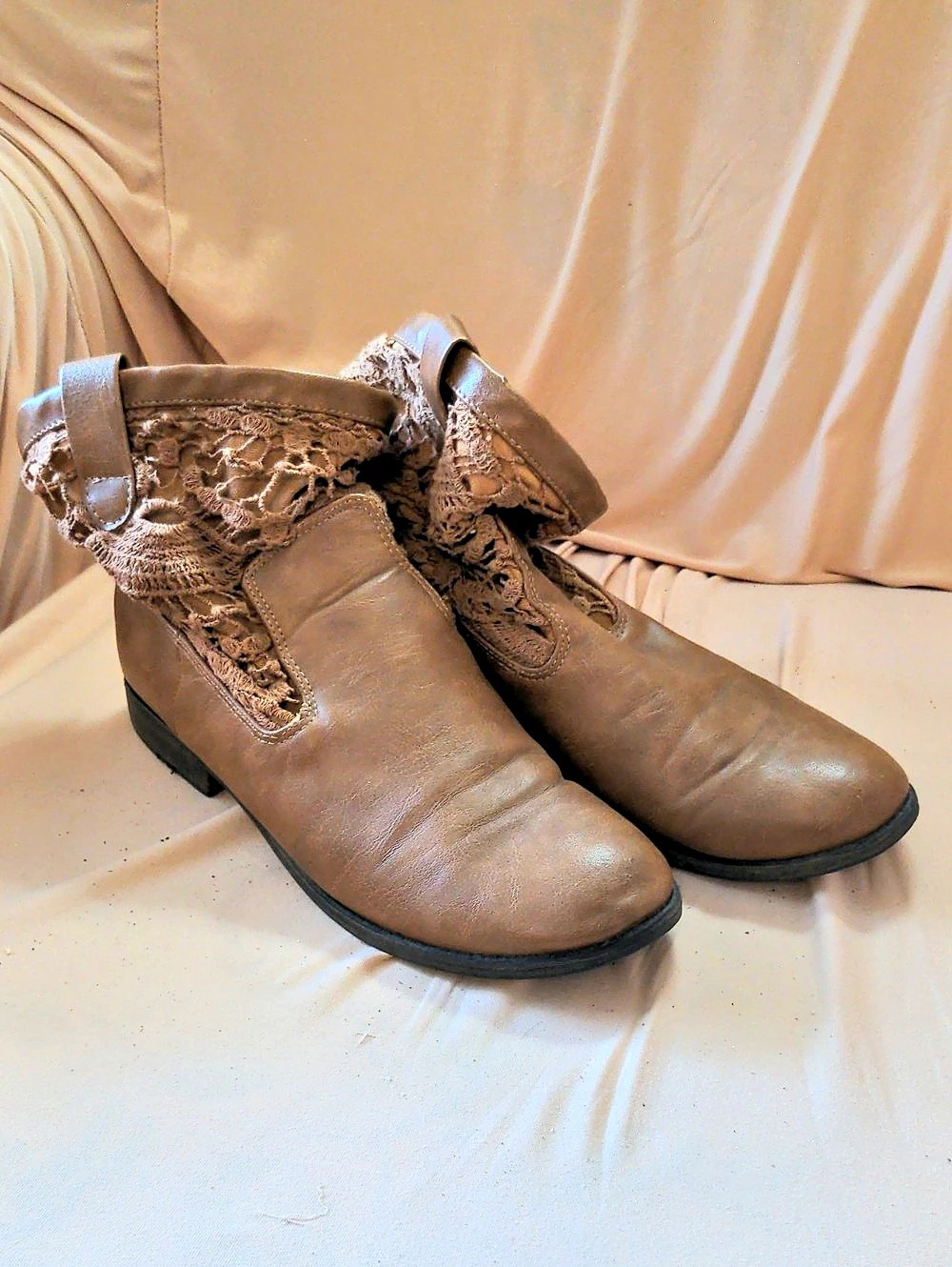 Country Ankle Boots US 7.5